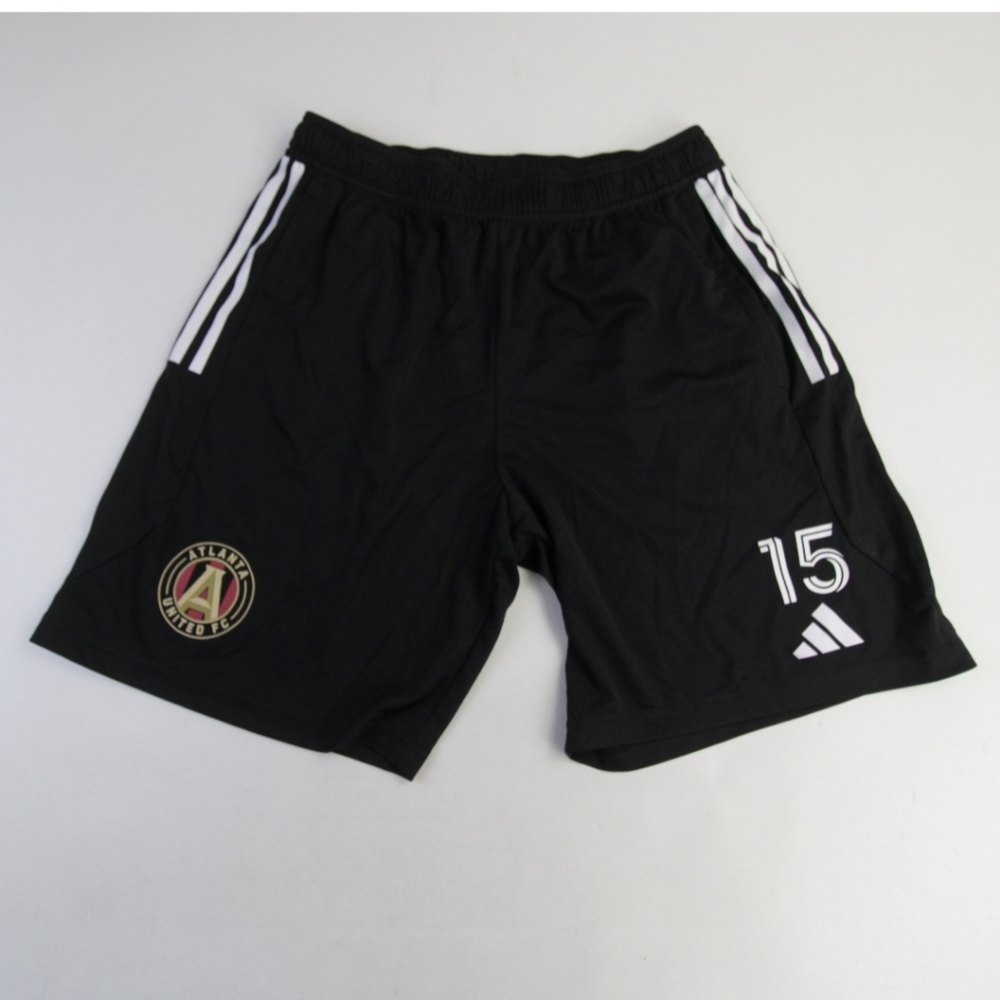 Adidas Atlanta United Aeroready training soccer shorts. In great condition.